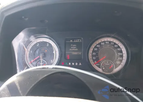 2018 Ram 2500 Tradesman 4X4 6'4 Box from USA, damaged, VIN 3C6UR5CL6JG315349